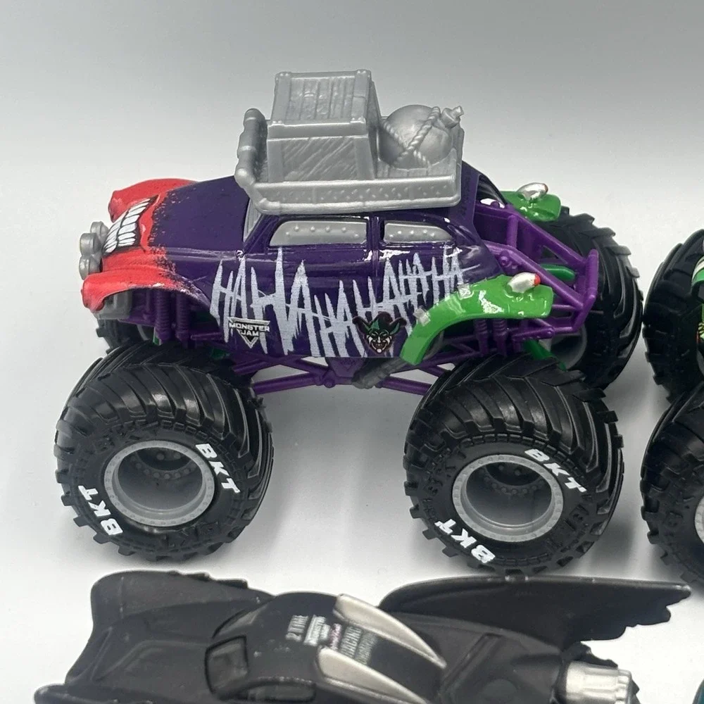 Monster Jam Hot Wheels 1:64 Diecast Truck Lot of 6 Grave Digger Monster‎ Mutt